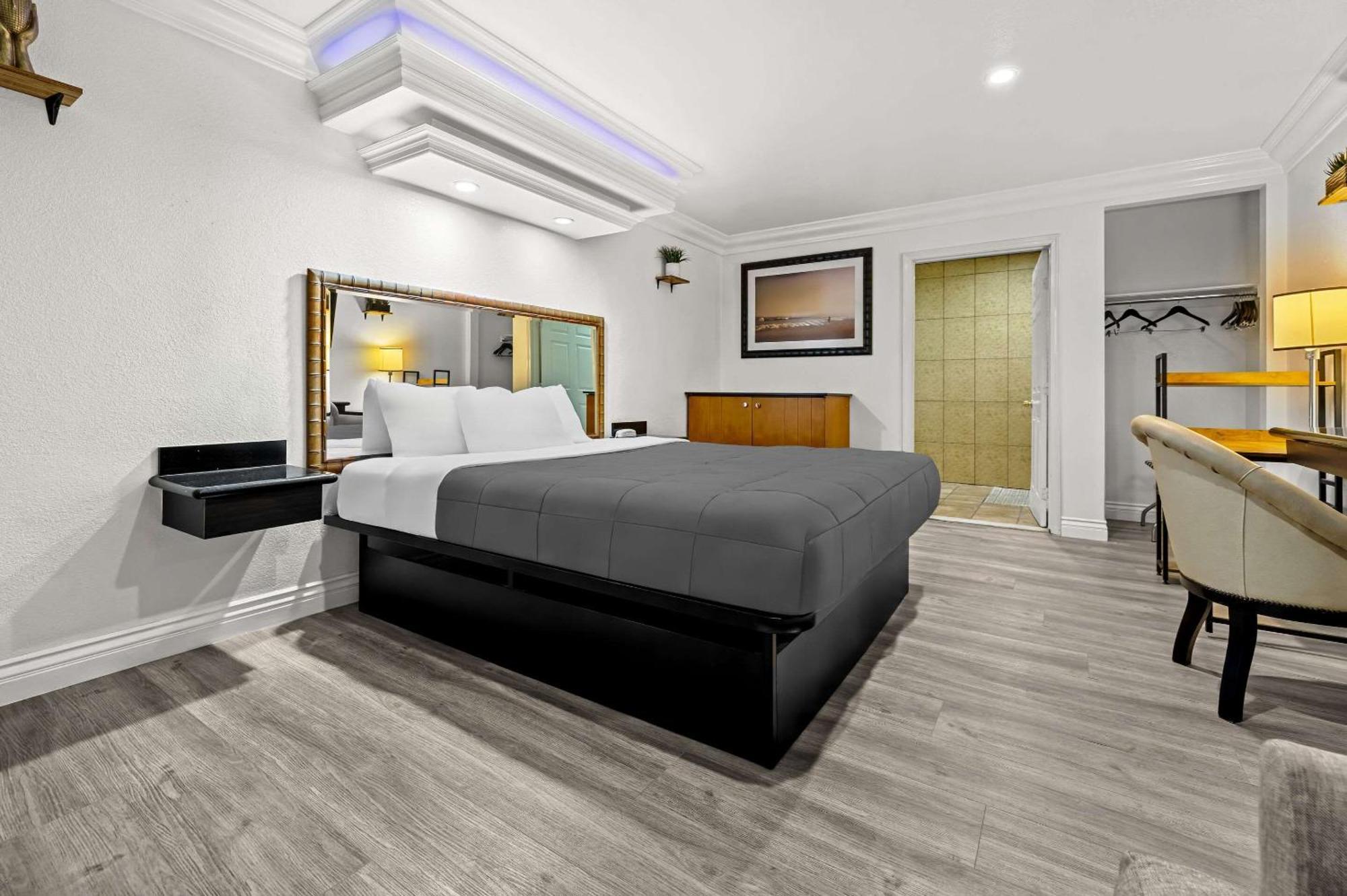 Rodeway Inn Santa Ana Zewnętrze zdjęcie